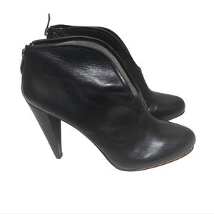 Vince Camuto black heeled ankle boots 8